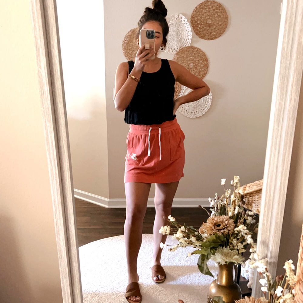 (nike) coral & white heathered vintage style mini skirt with pockets
